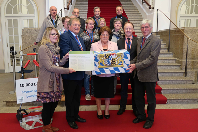 ÖP 173 Petitionsübergabe