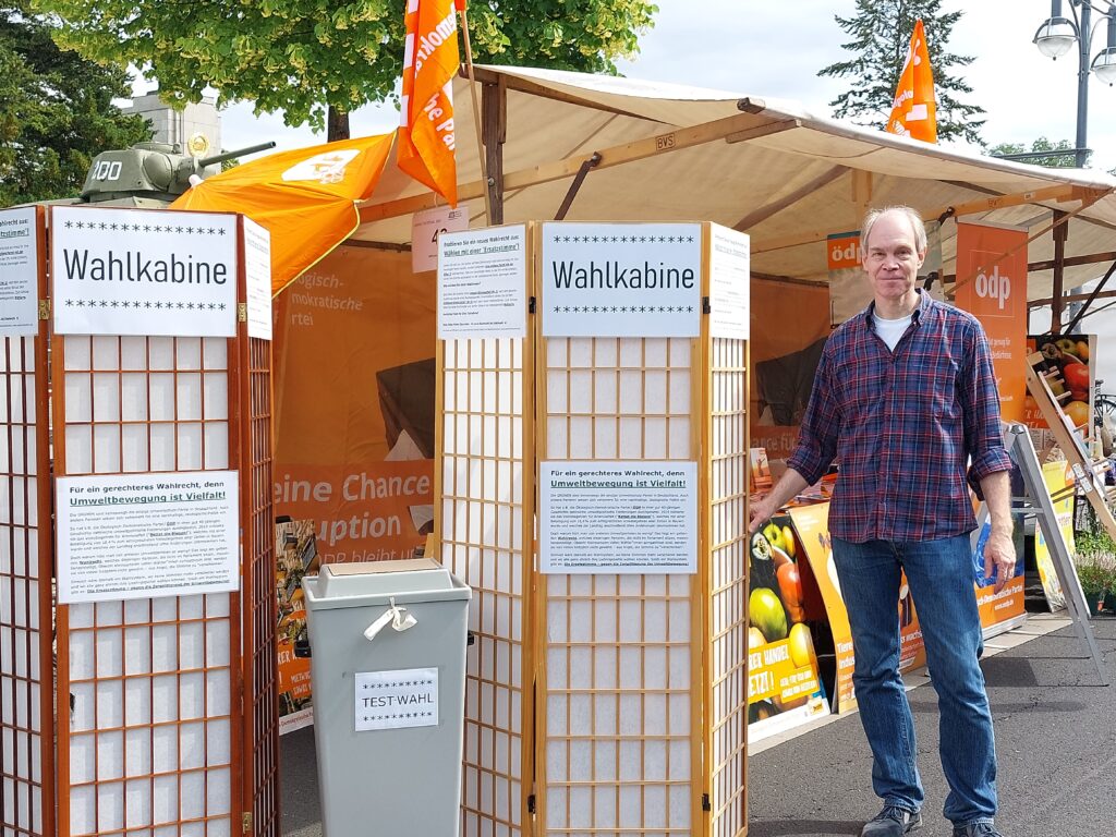 Probewahl bei Infostand der ÖDP Berlin