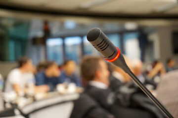 Mikrofon für Redebeiträge in der Kommunalpolitik – Foto: Pixabay/fill