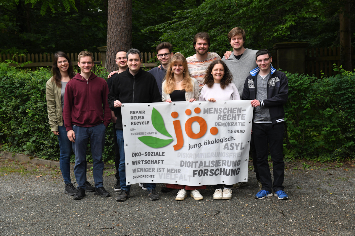 Mitglieder der JÖ – jung. ökologisch auf ihrer Bundesversammlung 2025 in Nürnberg Foto: Helmut Kauer