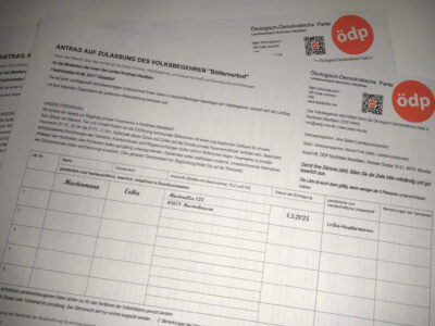 Unterschriftenformular: Antrag auf Zulassung des Volksbegehrens „Böllerverbot“. Foto: Jens Geibel