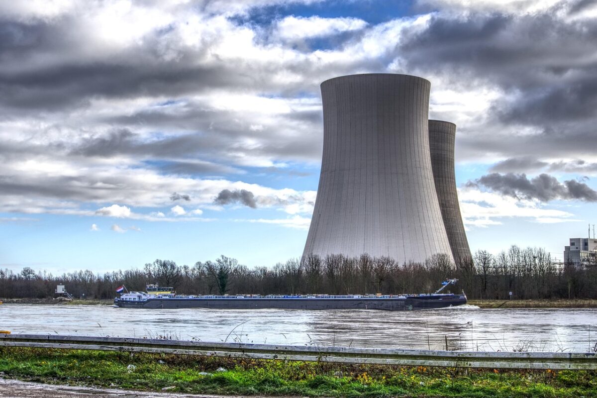 Kühltürme eines Atomkraftwerks. Foto: distelAPPArath / pixabay.com